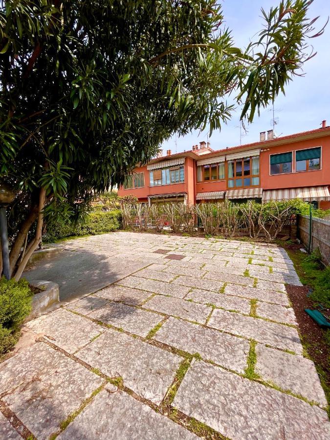 Appartamenti Villa Lina Desenzano del Garda Kültér fotó